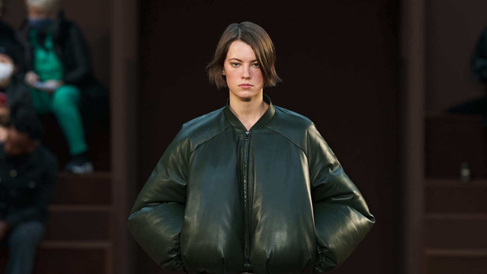 Look 19