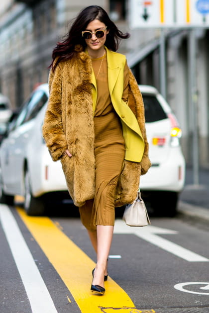 Street style &agrave; Milan : nuances de jaune
