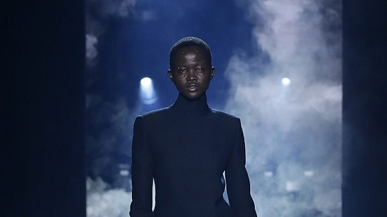 Look 3