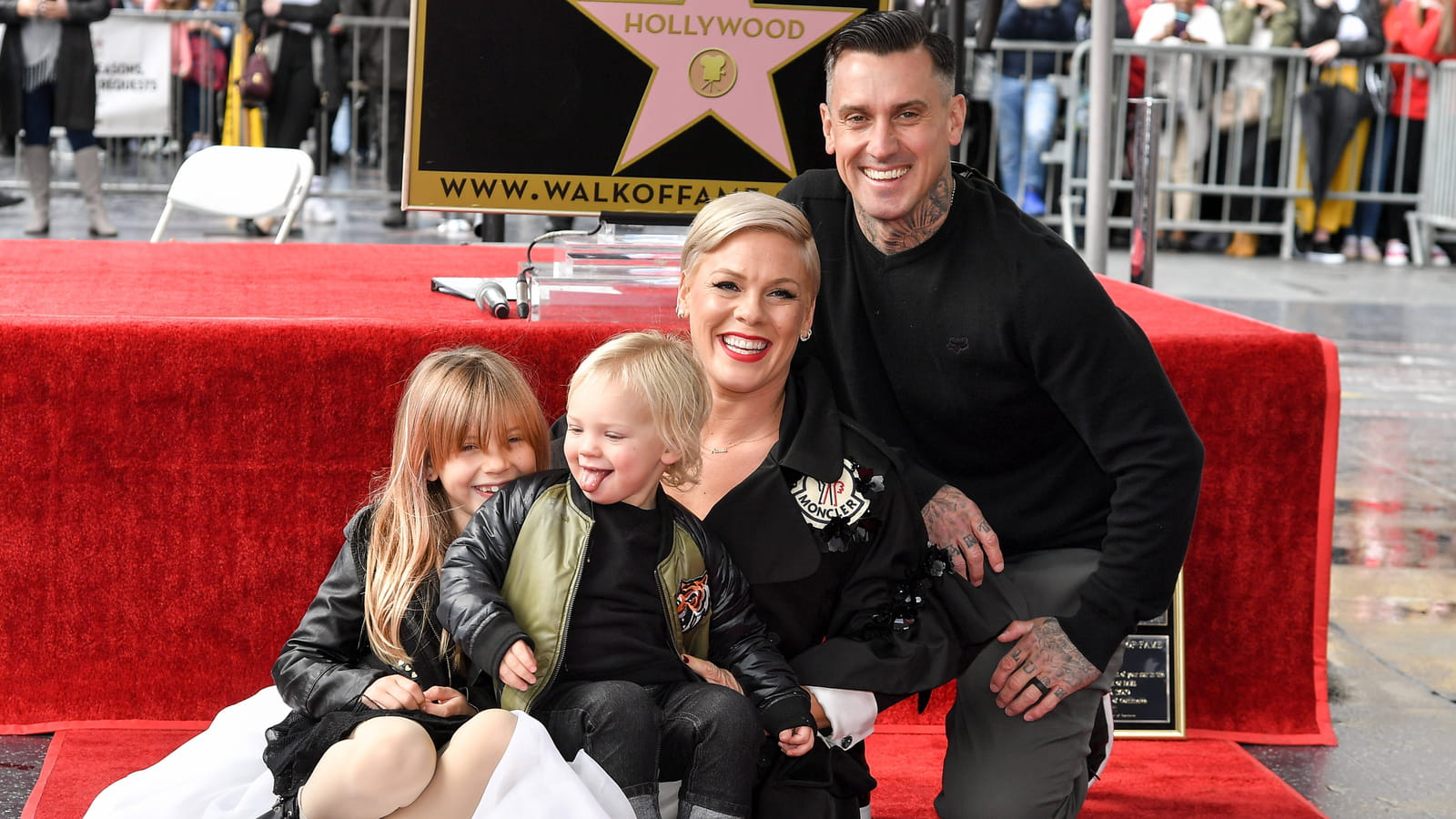 Pink, son époux Carey Hart et leurs enfants Willow Sage et Jameson