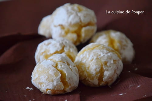 d'Amaretti fourrés à la confiture de gingembre