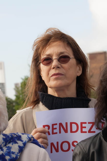 Lors d'un rassemblement au Trocad&eacute;ro pour protester contre l'enl&egrave;vement des lyc&eacute;ennes par Boko Haram au Nig&eacute;ria, 2014