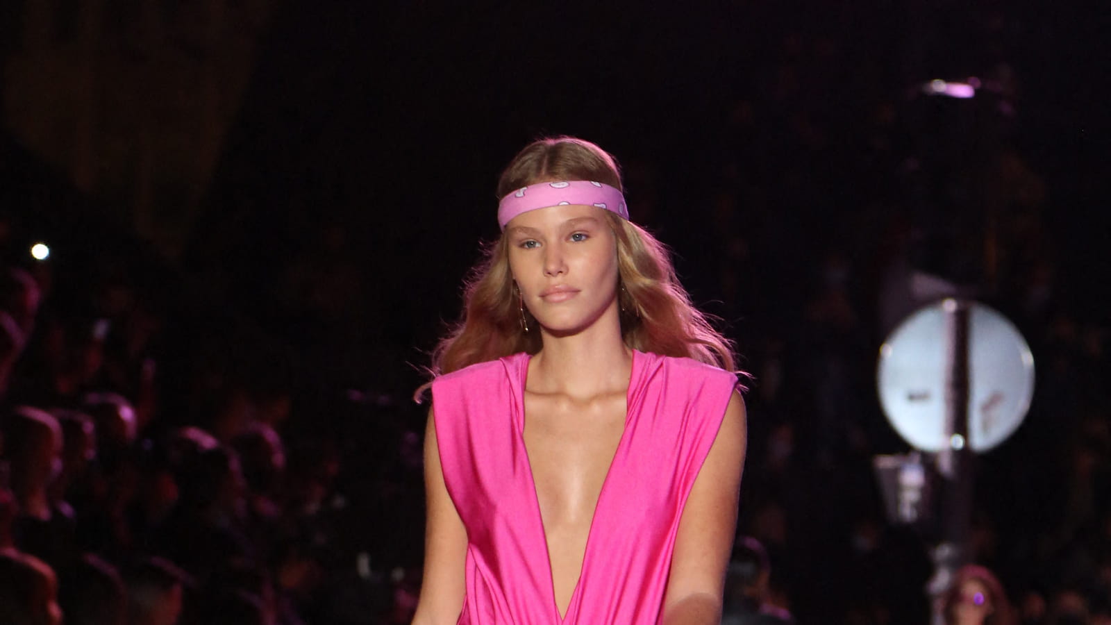 Look 19