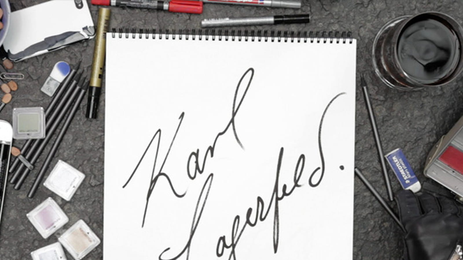 Le documentaire "Karl Lagerfeld se dessine"
