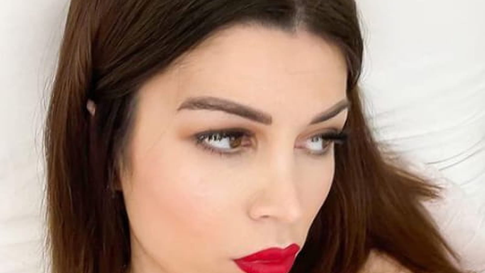 @noemiemakeuptouch