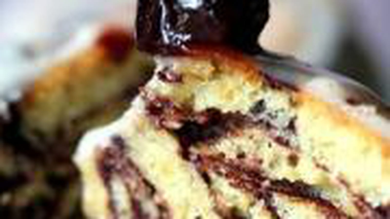 Gâteau marbré et sa cerise