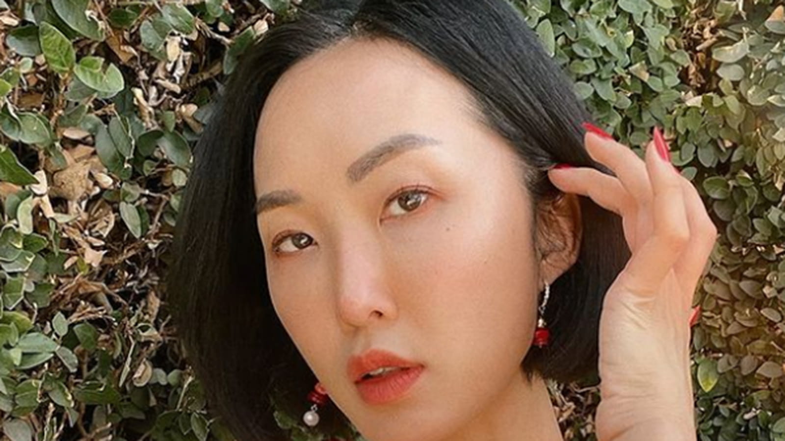 @chrisellelim