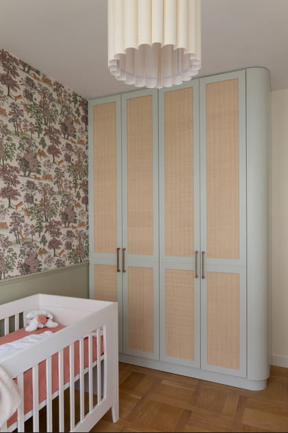 Apr&egrave;s&nbsp;: une chambre douce et bien pens&eacute;e pour un jeune enfant