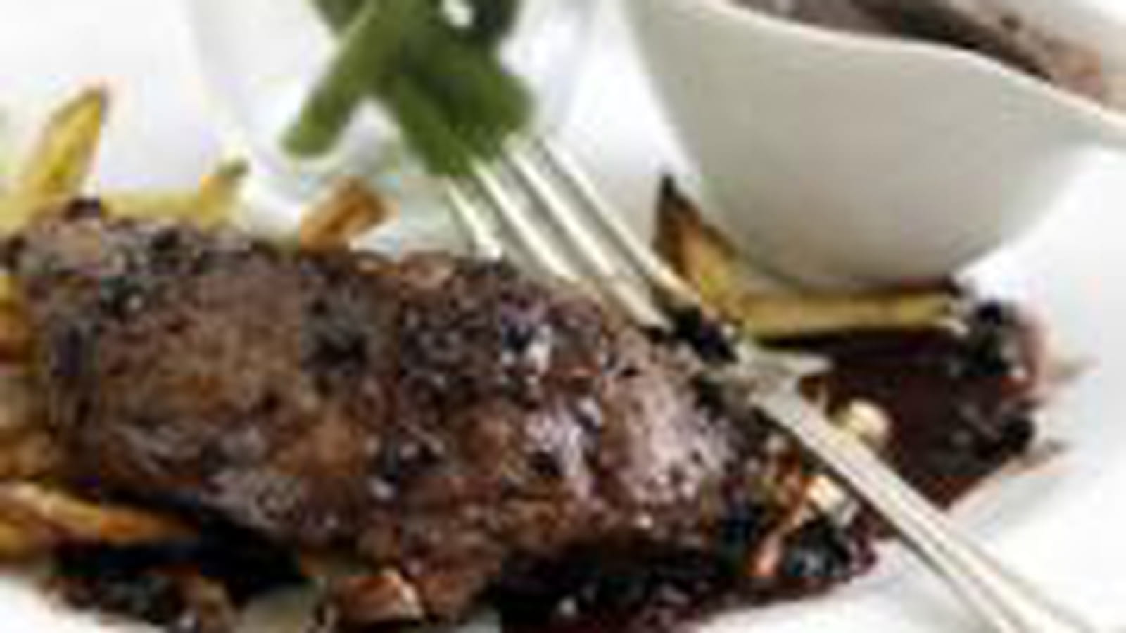 Steak de gigot d'agneau au poivre