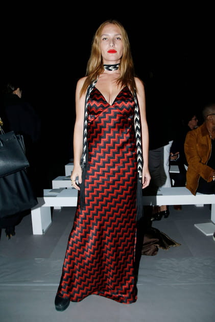 Jos&eacute;phine De La Baume au d&eacute;fil&eacute; Celine