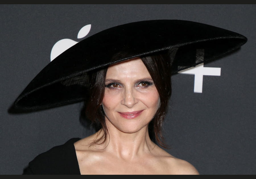 Top&nbsp;: le look sophistiqu&eacute; de Juliette Binoche