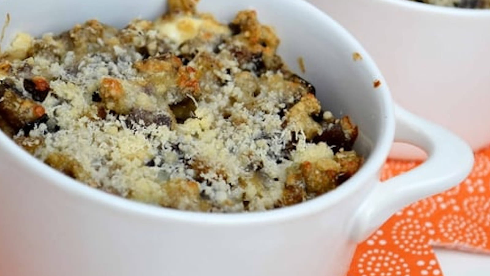 Petits gratins d'aubergines grillées au chèvre, thym et parmesan