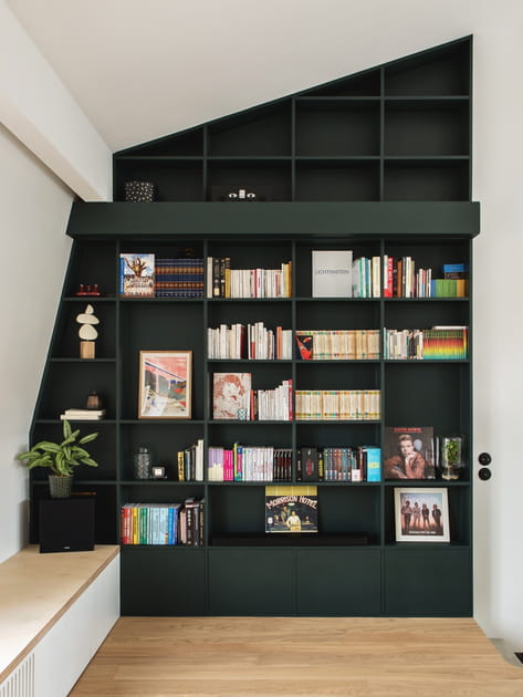 Apr&egrave;s&nbsp;: une belle biblioth&egrave;que sur toute la hauteur du mur