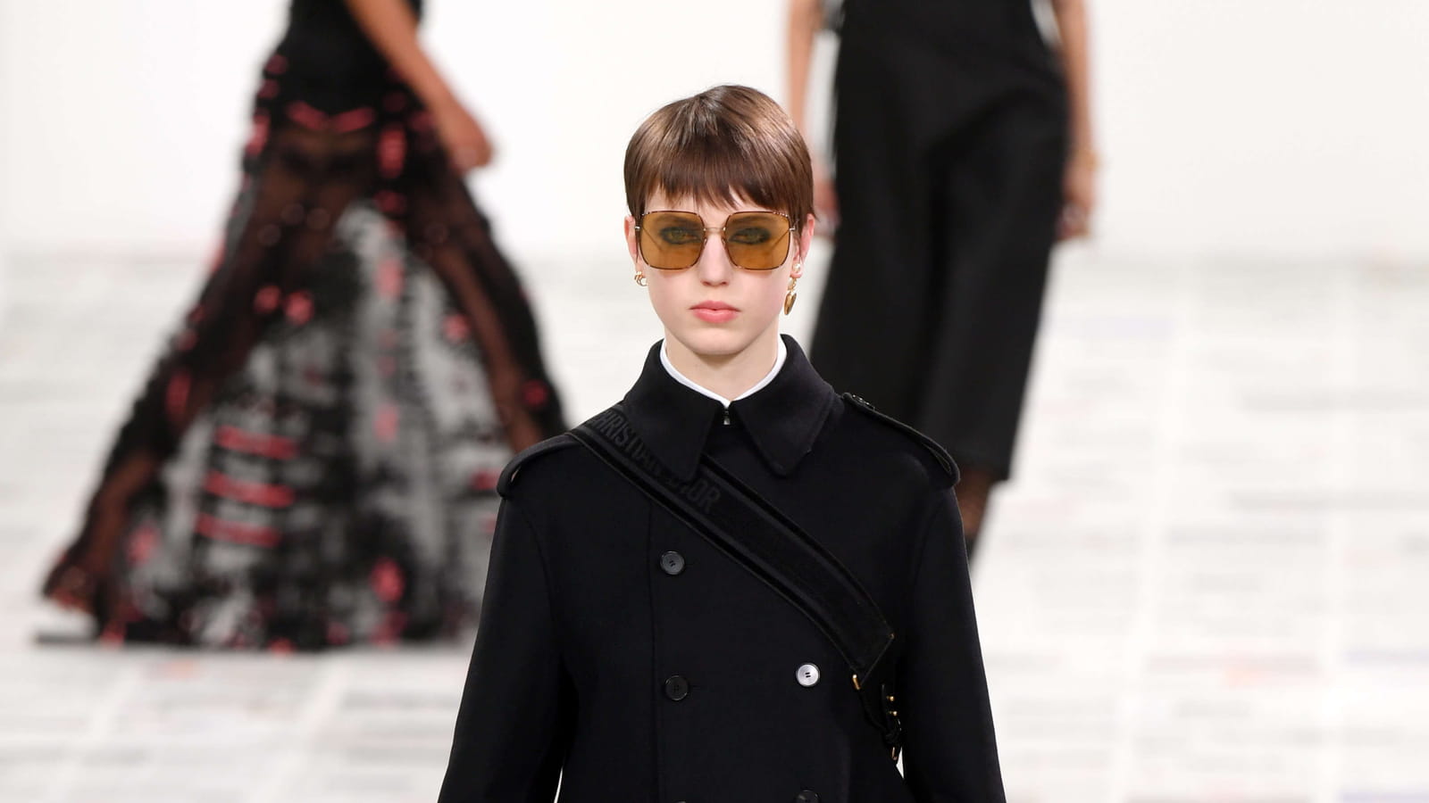 Look 15