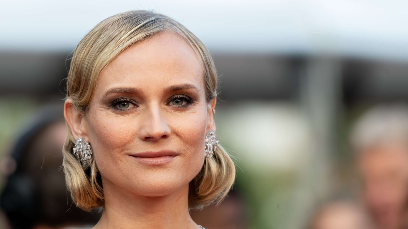 La coiffure rétro de Diane Kruger