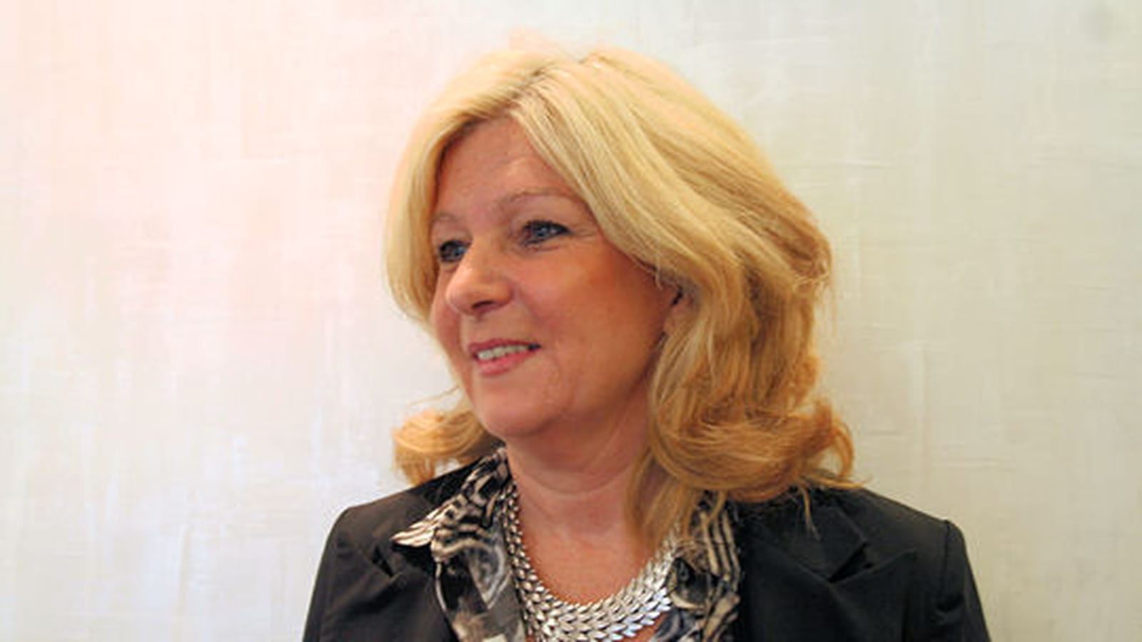 Véronique, avant