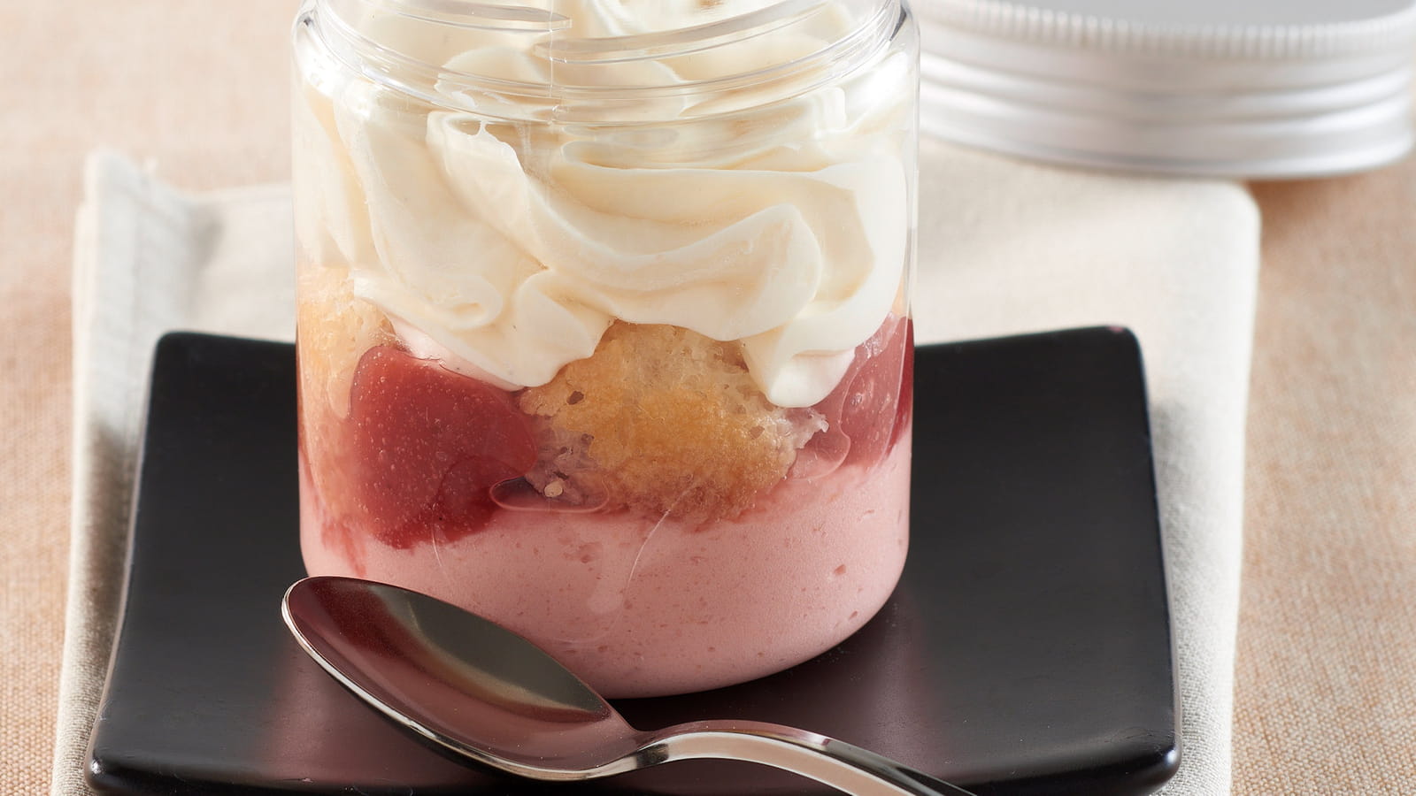 La verrine fraise de Casino