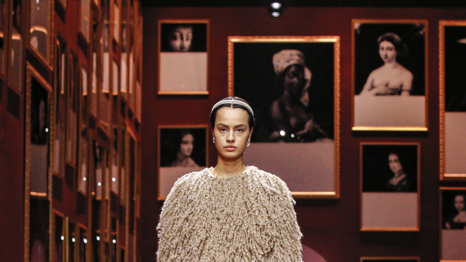 Look 30