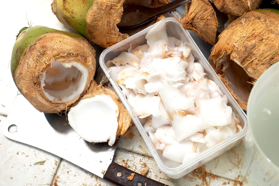 Comment ouvrir une noix de coco ?