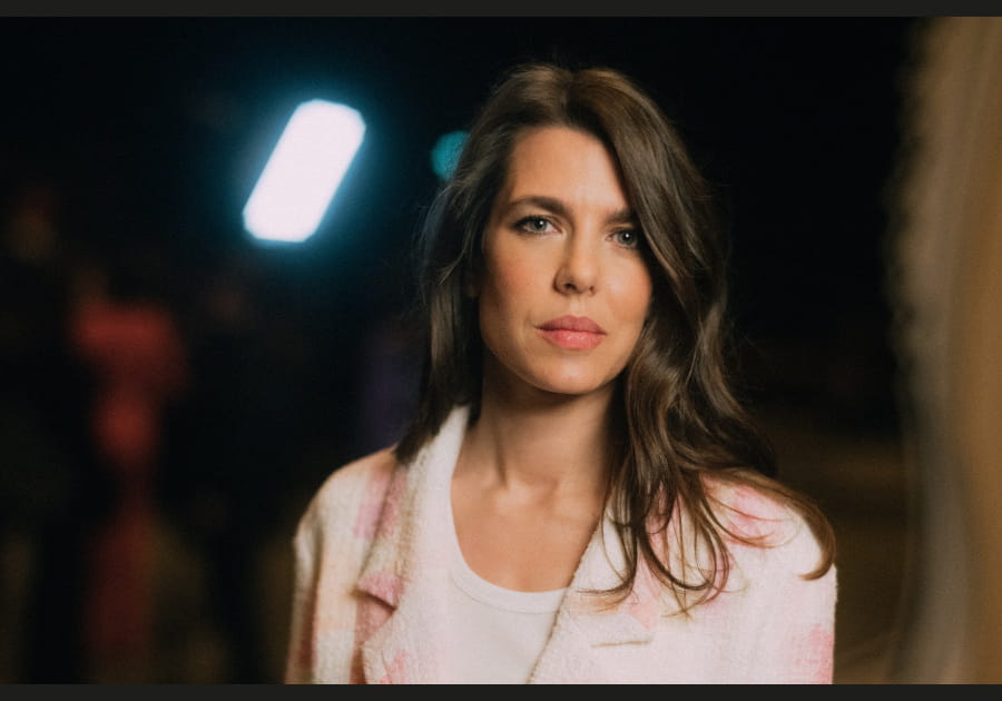 Les ondulations de Charlotte Casiraghi