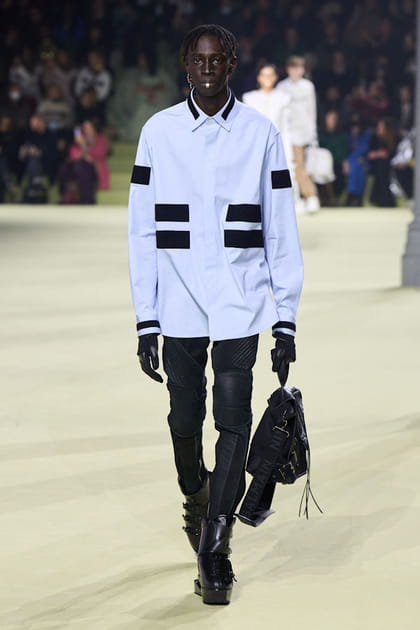 Look 32&nbsp;du d&eacute;fil&eacute; Balmain