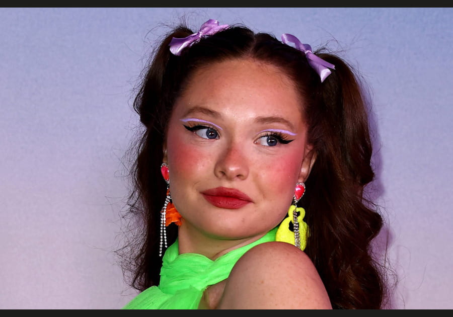 Flop&nbsp;: le surplus de blush de Zoe Colletti