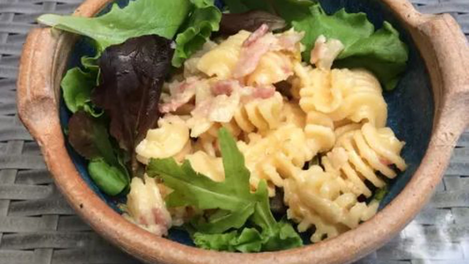 Pâtes aux chicons et bière, style "carbonara"