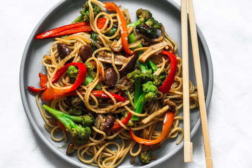 Nouilles sautées aux légumes