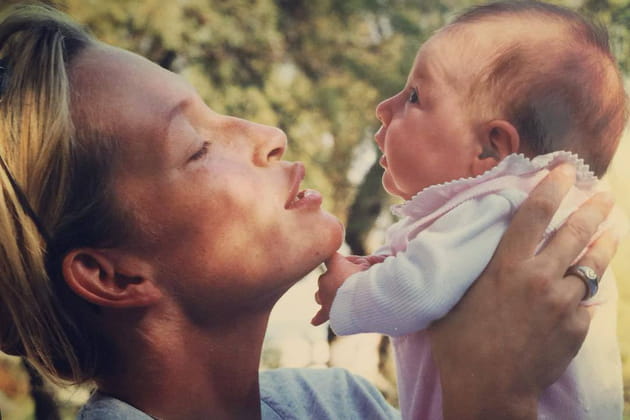 Maman combl&eacute;e