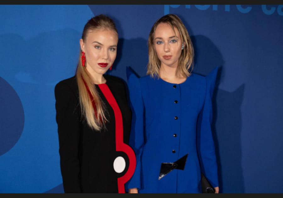 Les princesses Chiara et Carolina de Bourbon des Deux-Sicile, sublimes avec leurs beauty looks coordonn&eacute;s