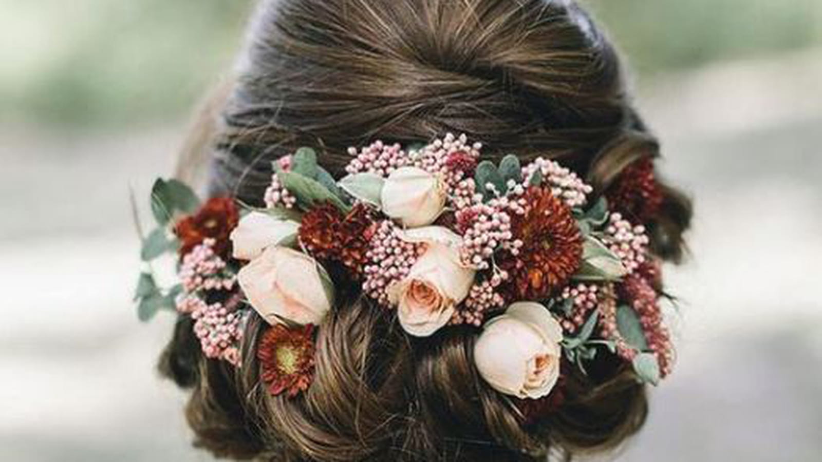 Chignon fleuri