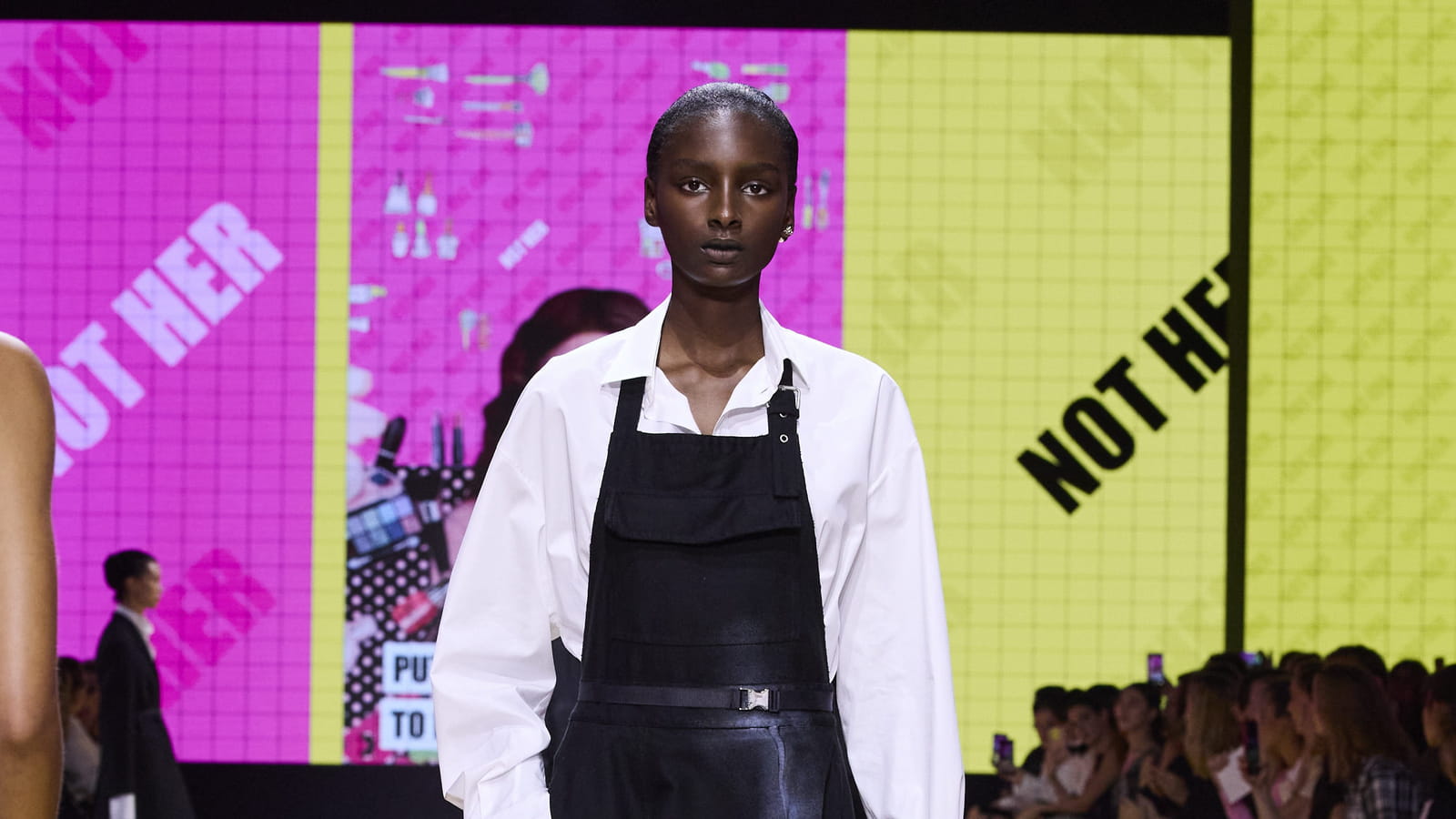 Look 19