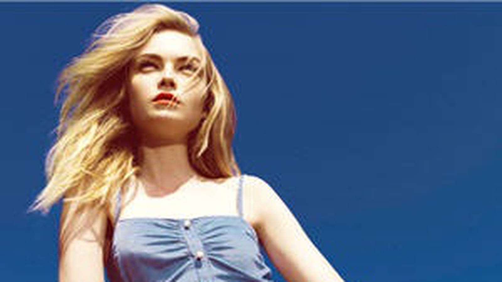 Robe en jean de Stradivarius