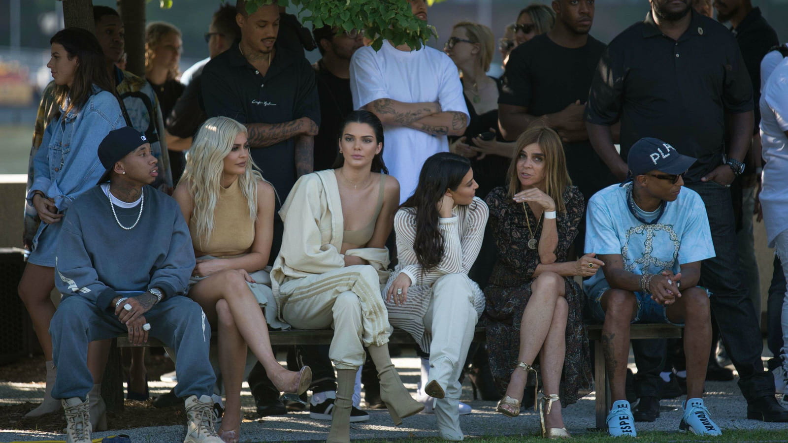 Tyga, Kylie Jenner, Kendall Jenner, Kim Kardashian, Carine Roitfled et Pharrell Williams 