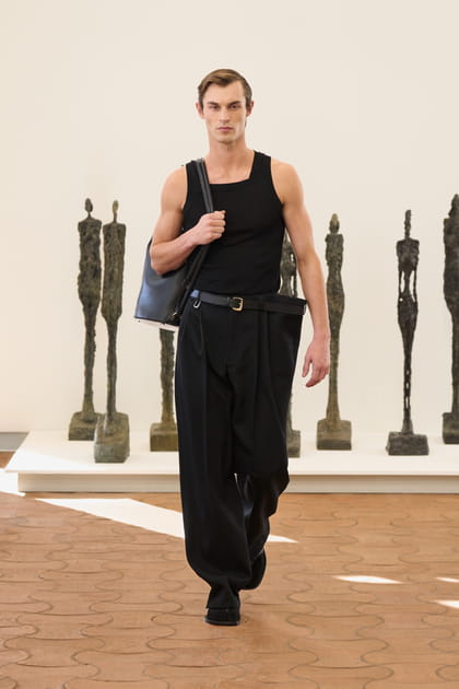 Look 12 du défilé Jacquemus "Les sculptures"