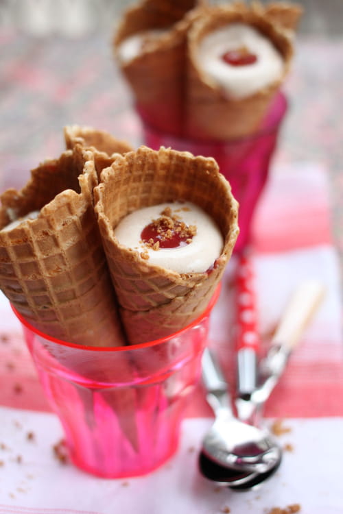 Cornets de tiramisù fraises et Speculoos Delacre®