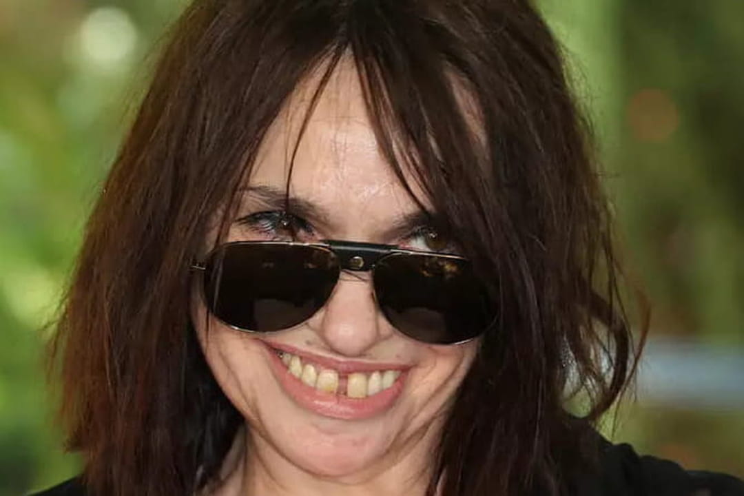 Perpet Béatrice Dalle, heureuse sans enfants :
