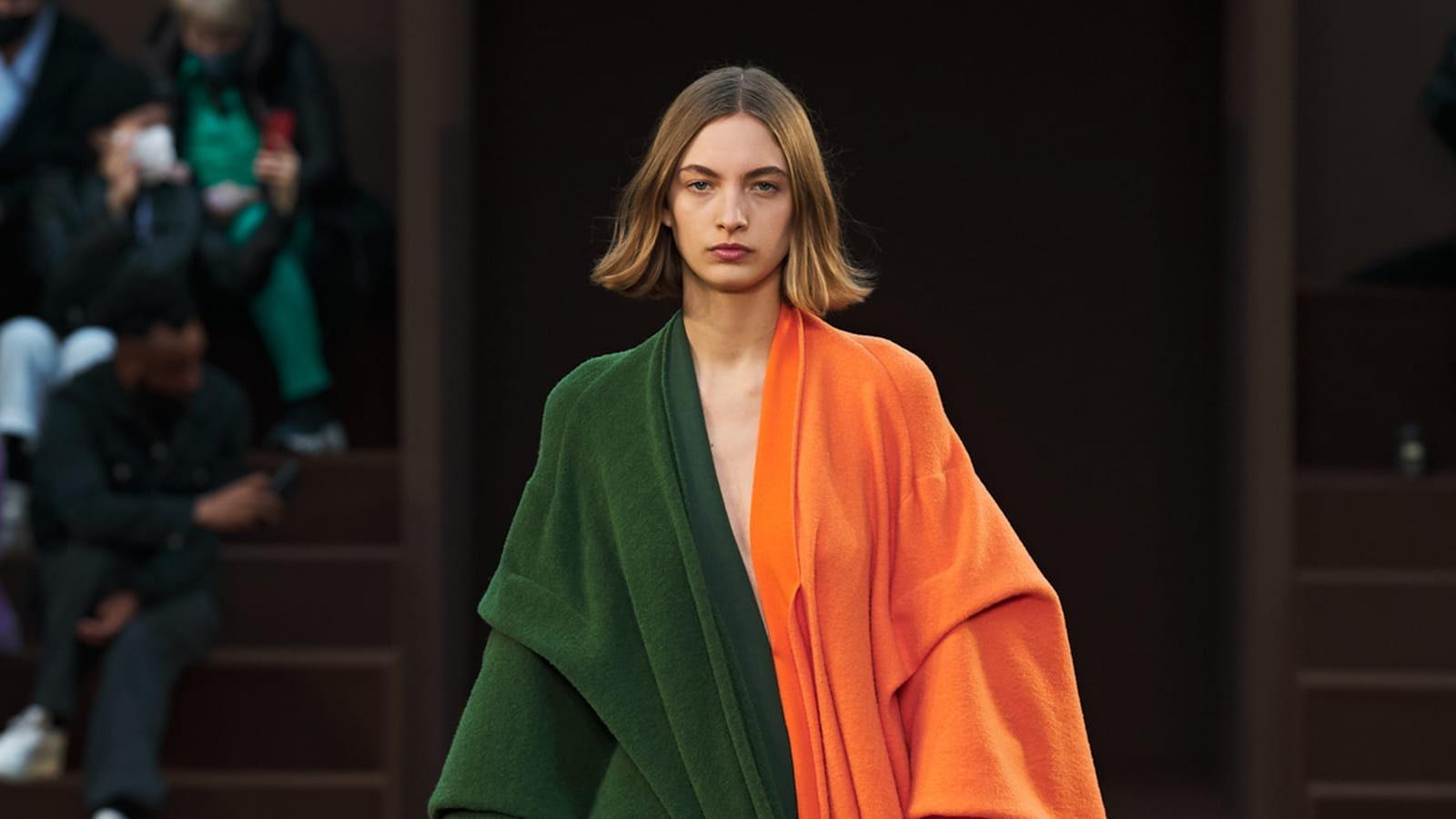 Look 32