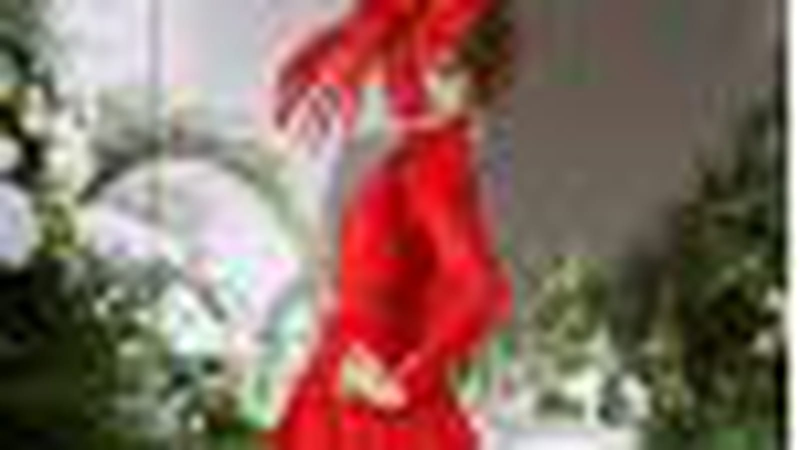 Robe rouge effet boule
