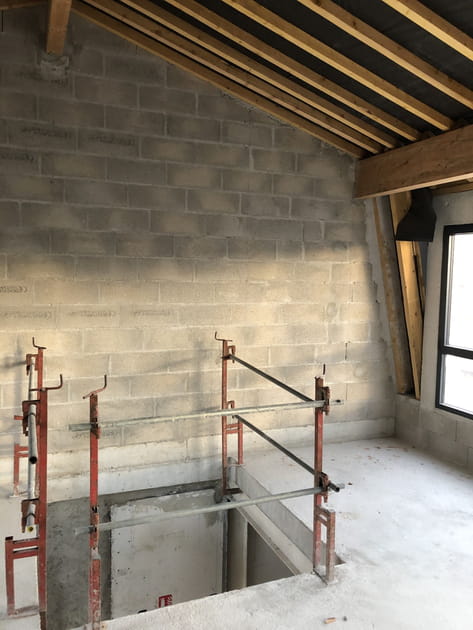 Avant&nbsp;: une tr&eacute;mie en plein milieu de la pi&egrave;ce de vie