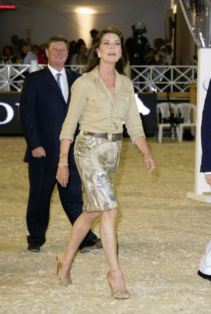 Caroline de Monaco en jupe perlée