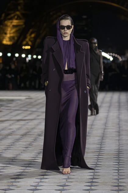 Look 9&nbsp;du d&eacute;fil&eacute; Saint Laurent