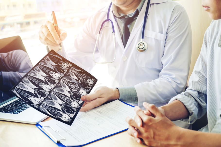 Embolie pulmonaire : quels sont les signes et combien de temps dure-t-elle ?