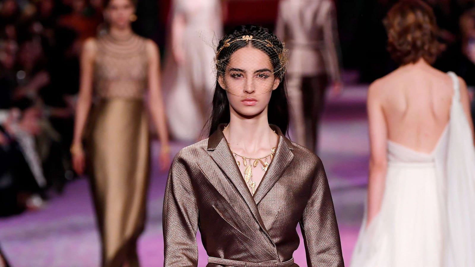 Look 24