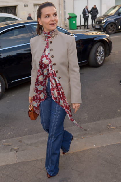 Juliette Binoche version ville en jean