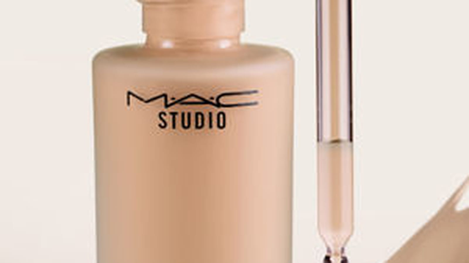 Studio Waterweight SPF 30 de MAC