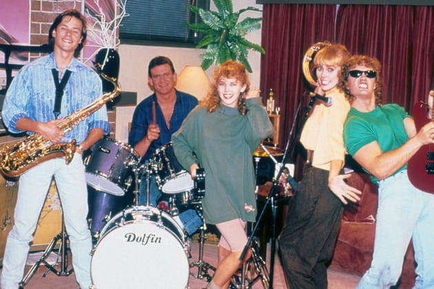 Comédienne dans la série "Neighbours"