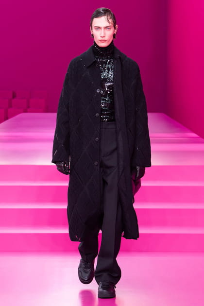 Look 69&nbsp;du d&eacute;fil&eacute; Valentino