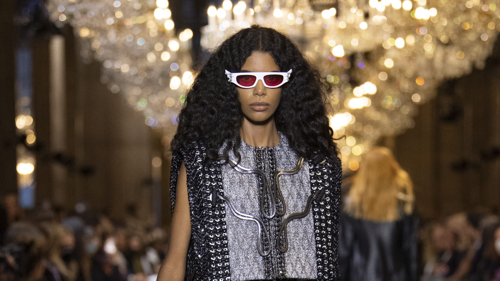 Look 25