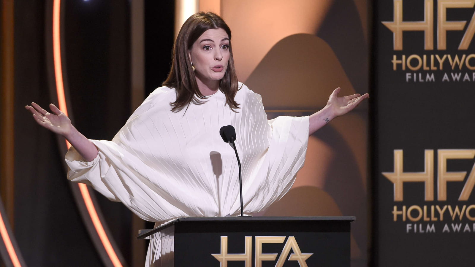 Anne Hathaway